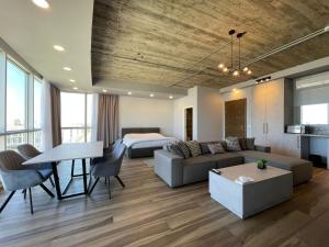 the stay furnished apartments