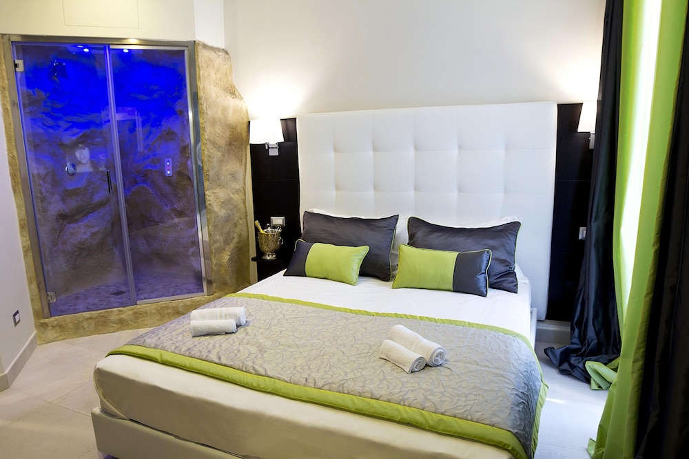 roman holidays boutique hotel