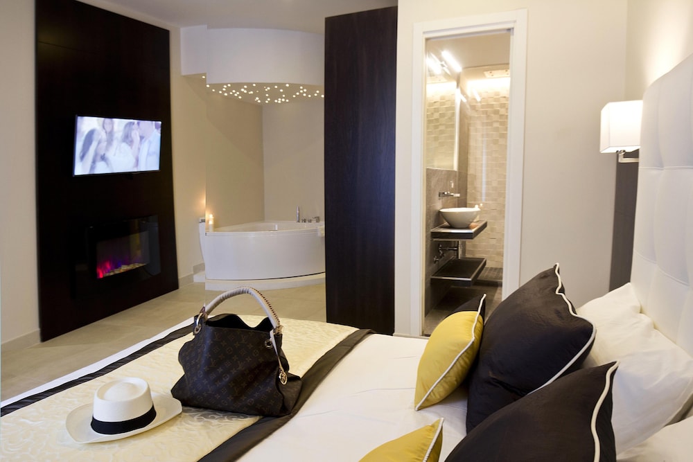 roman holidays boutique hotel