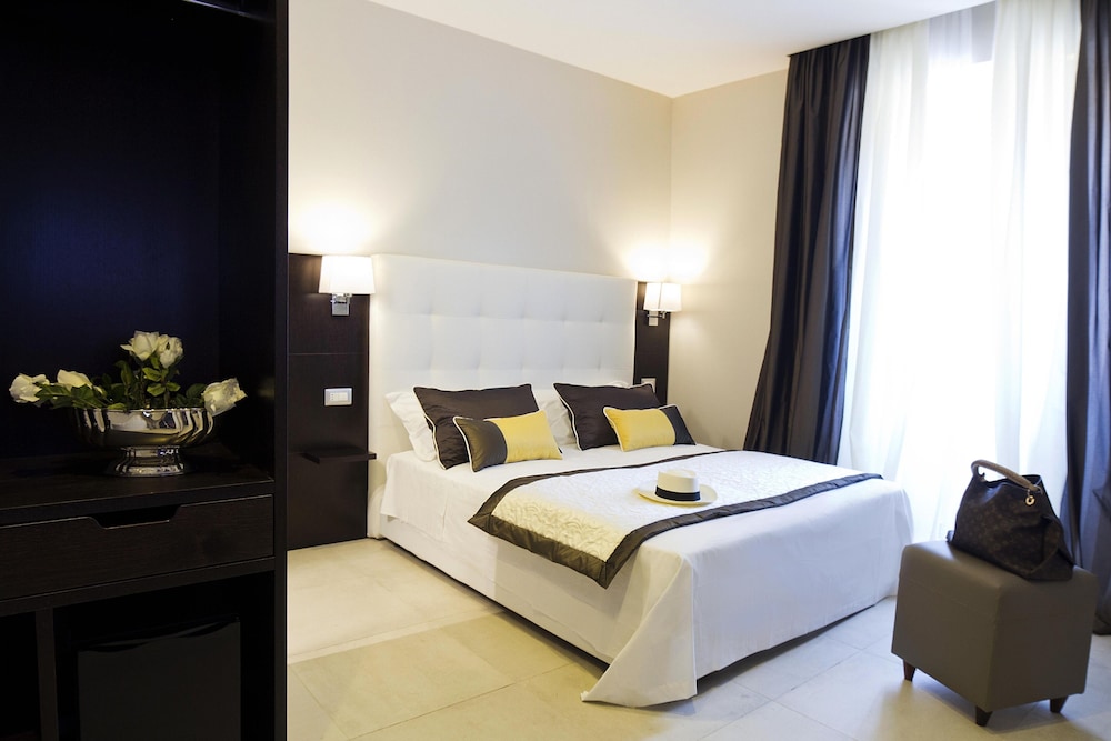 roman holidays boutique hotel