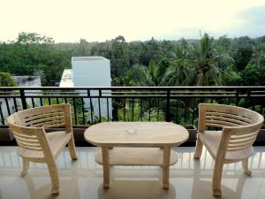 adi bisma inn