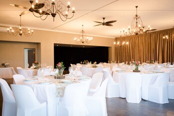 The Hilton Bush Lodge,Durban>>Balgowan,4 star
