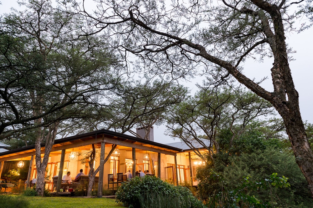the hilton bush lodge