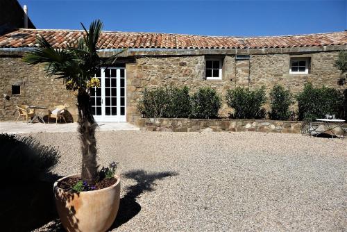 chateau dolmet guesthouse