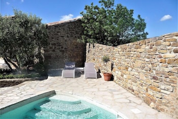 chateau dolmet guesthouse