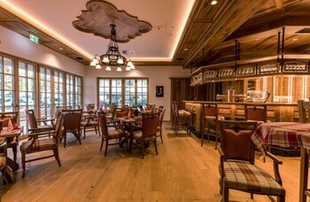 hotel and gaststatte zum erdinger wei brau