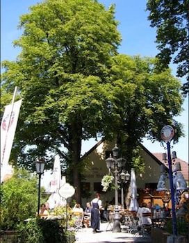 hotel and gaststatte zum erdinger wei brau