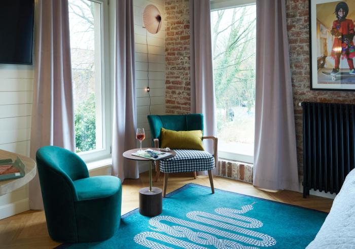 five rooms