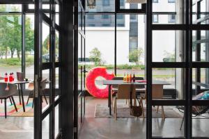 moxy stuttgart airport messe