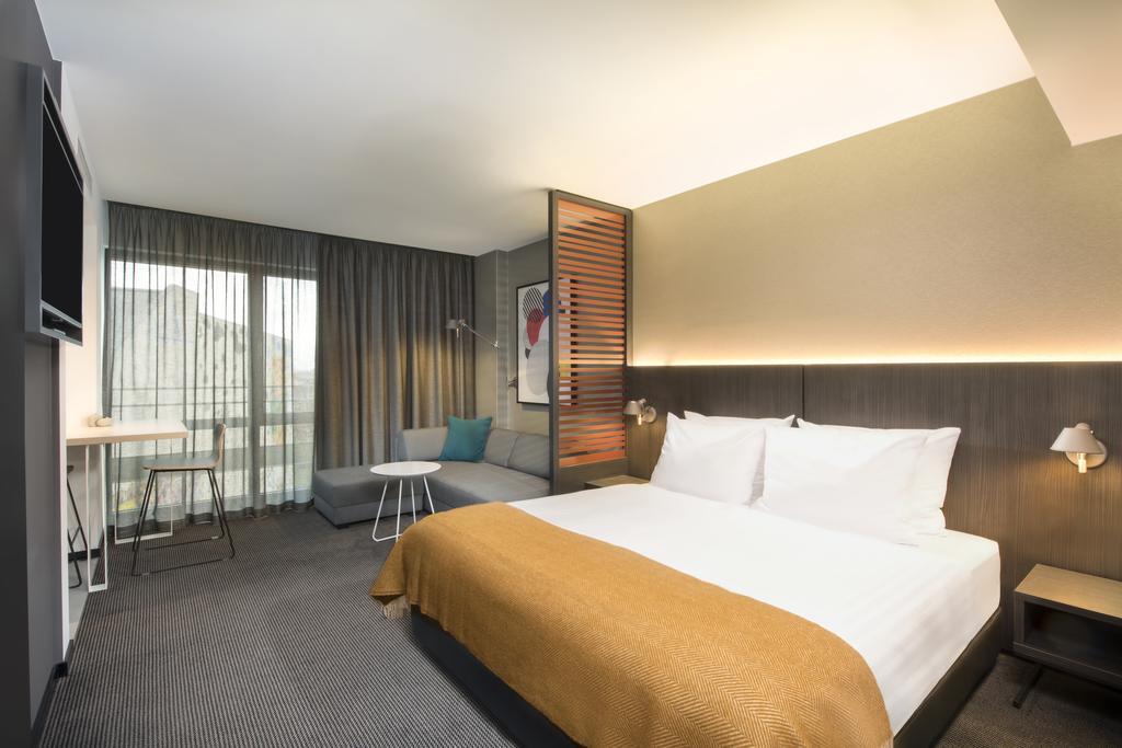 adina apartment hotel leipzig