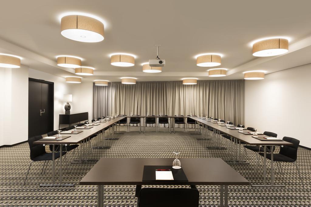 adina apartment hotel leipzig