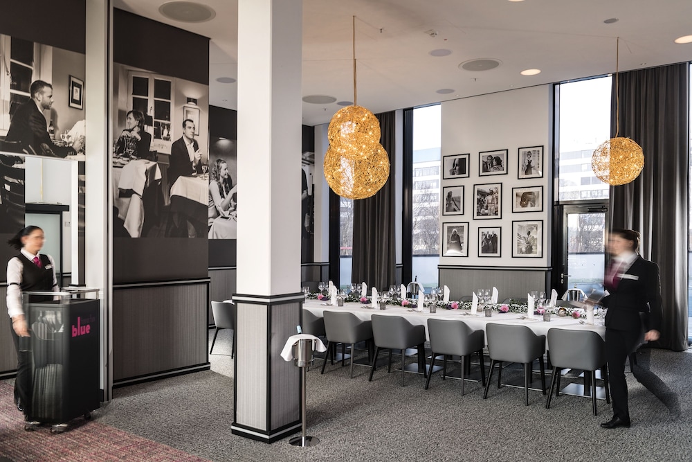 airport plaza hotel hamburg