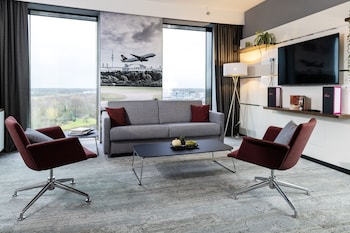 airport plaza hotel hamburg