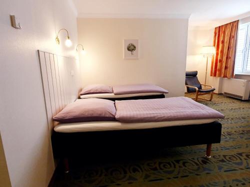 hotel pause