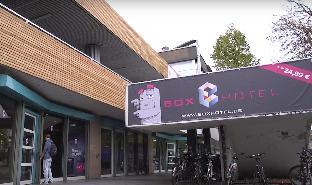 boxhotel goettingen app based hotel
