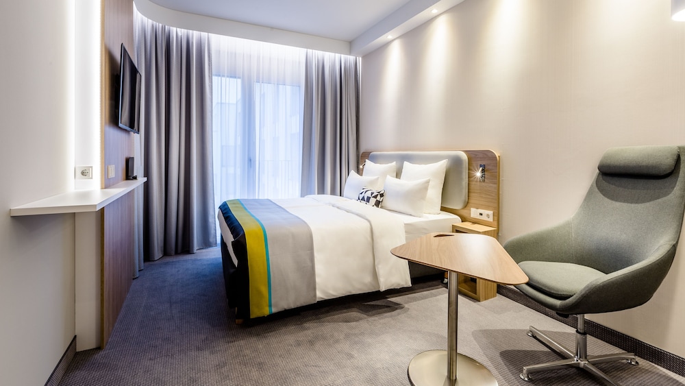 holiday inn express munich city east by ihg