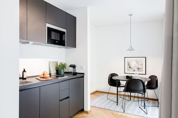 august the boardinghouse