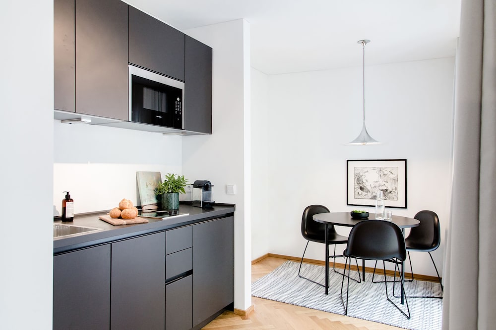 august the boardinghouse