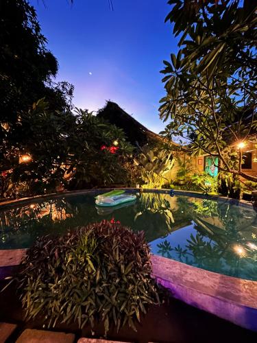 losmanos hostel