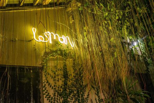 losmanos hostel