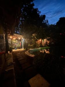 losmanos hostel