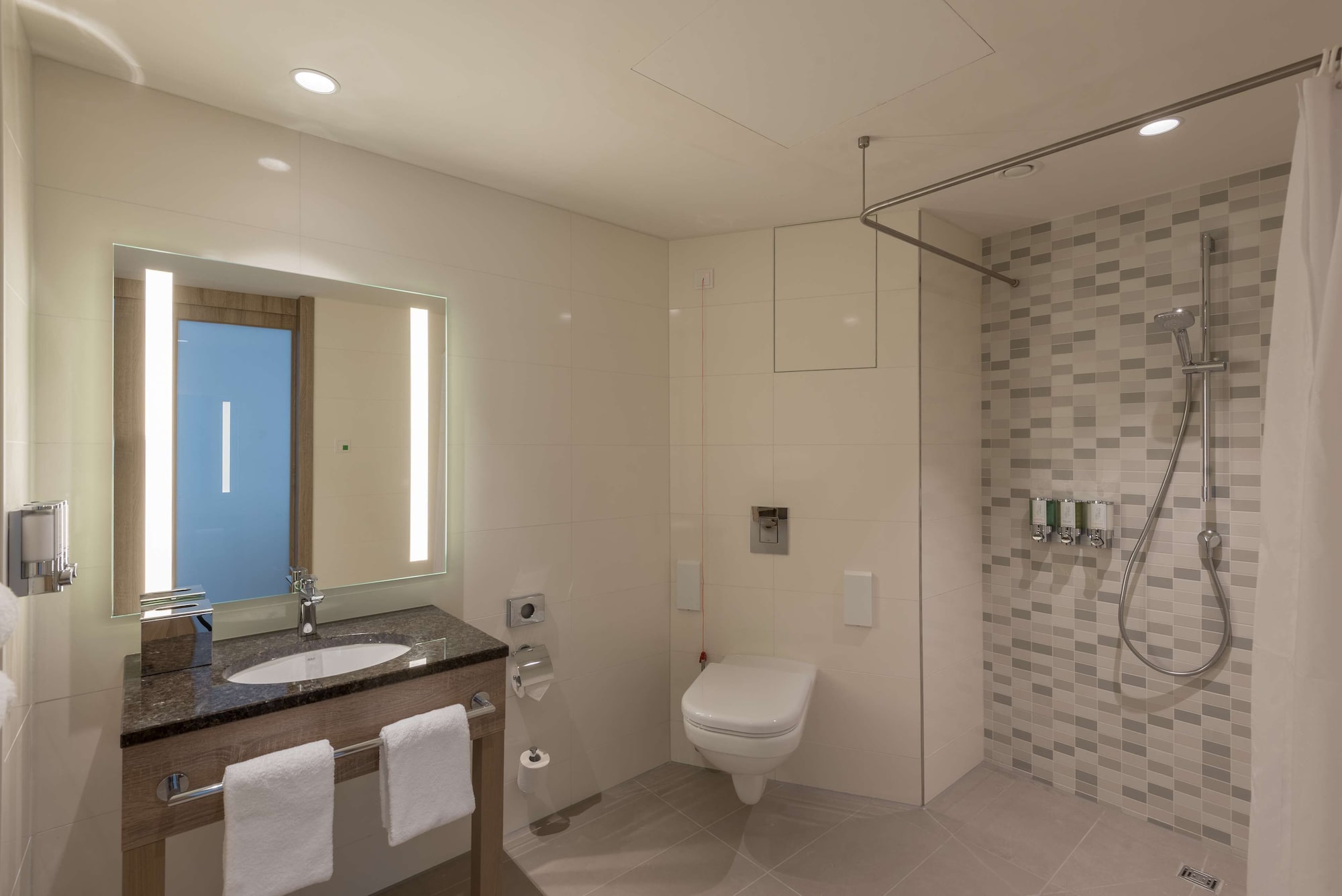 hampton by hilton frankfurt city centre east