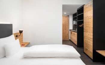 alb inn hotel and apartments