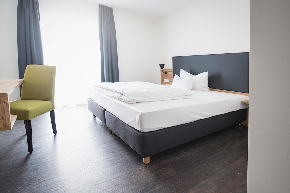 alb inn hotel and apartments