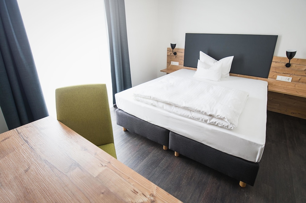 alb inn hotel and apartments