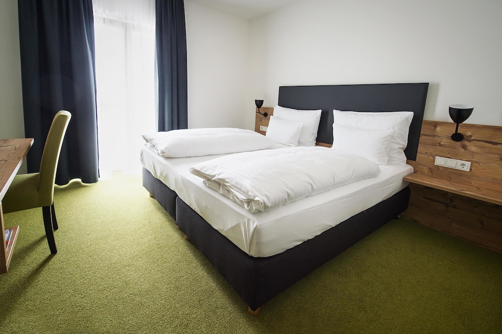 alb inn hotel and apartments