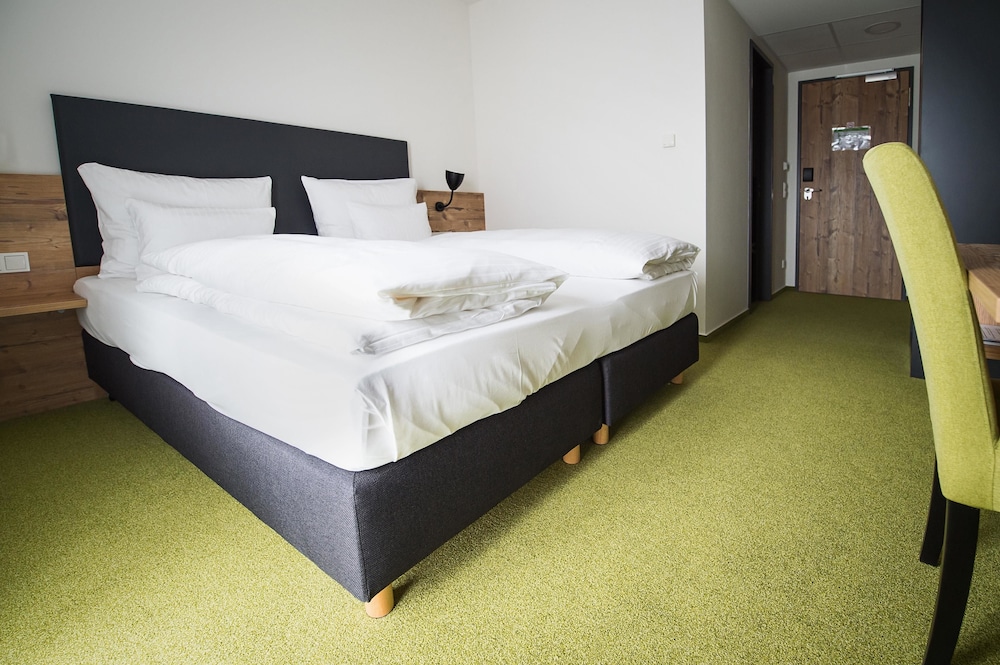 alb inn hotel and apartments