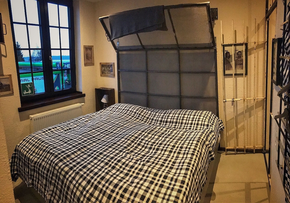 road stop wuppertal motel