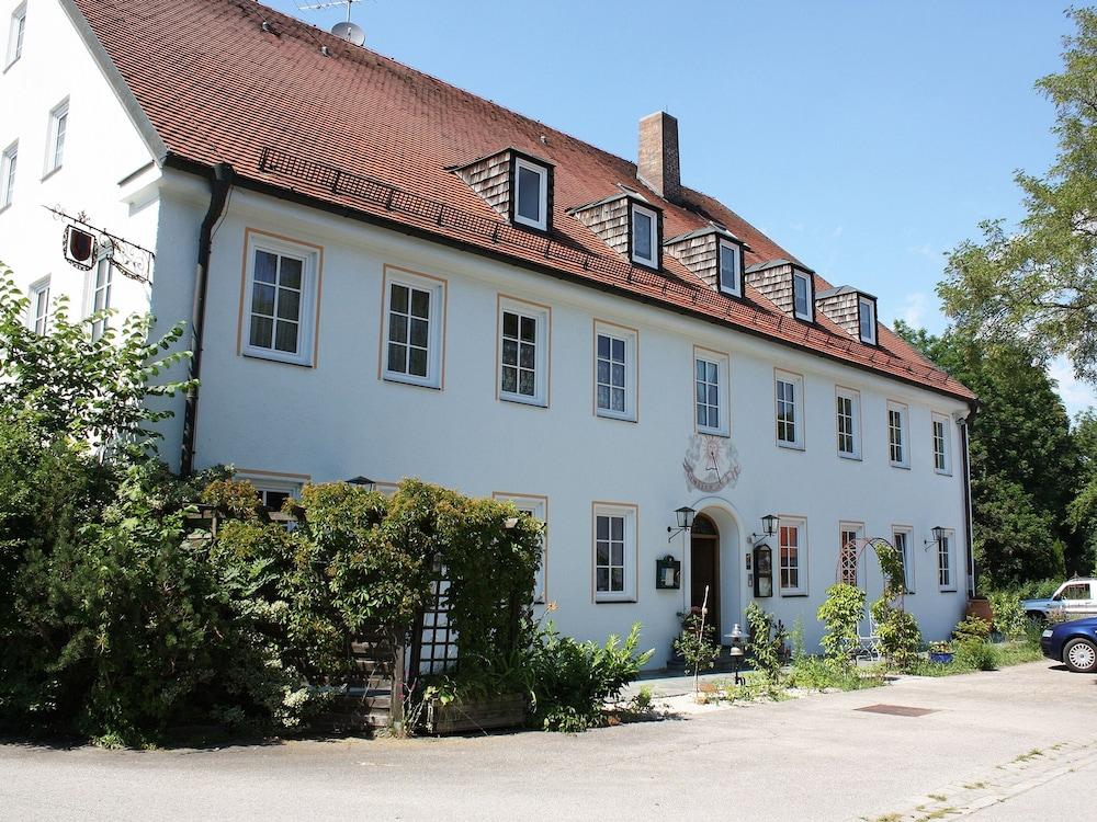 hotel boarding house hohenwart