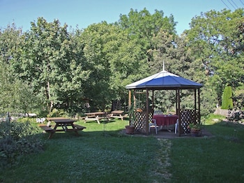 hotel boarding house hohenwart