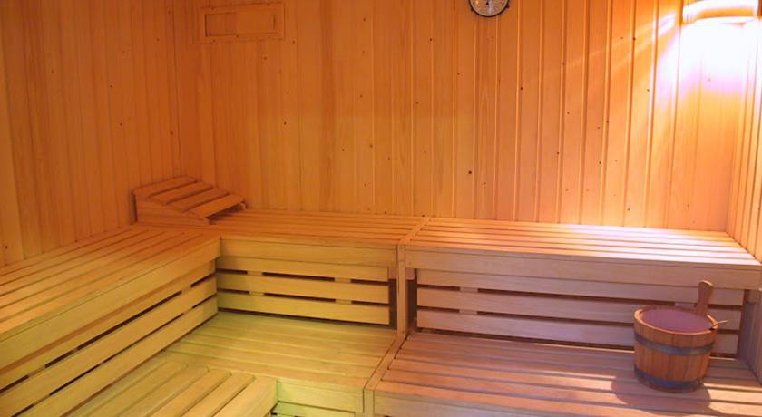 hotel rh royal recommended for adults