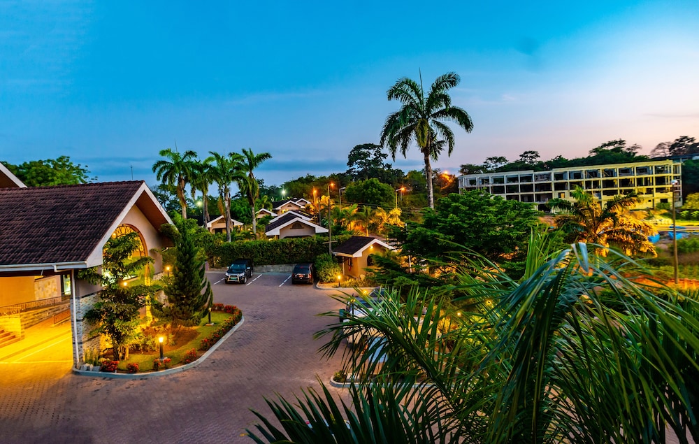 ridge royal hotel