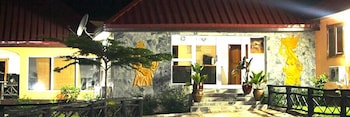 Rainforest Lodge,Anomabo>>Akroform,4 star