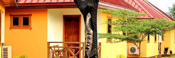 Rainforest Lodge,Anomabo>>Akroform,4 star