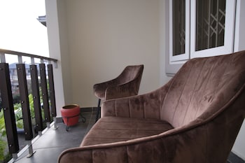 the highbridge guest lodge