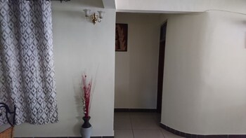 the golden apple guest house