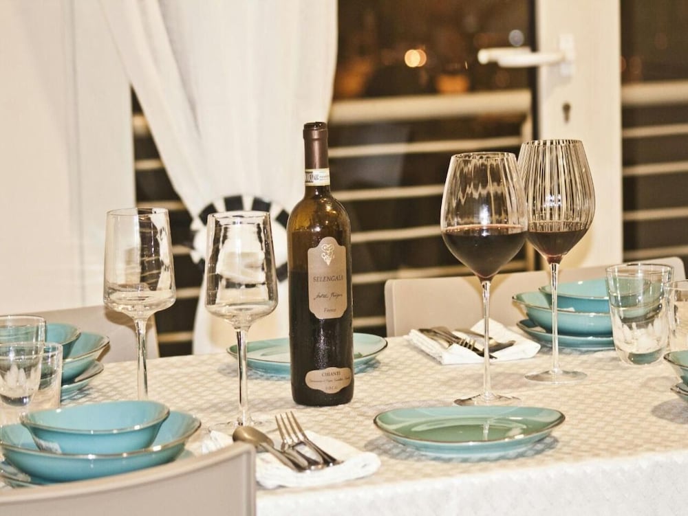 axis suites hotel