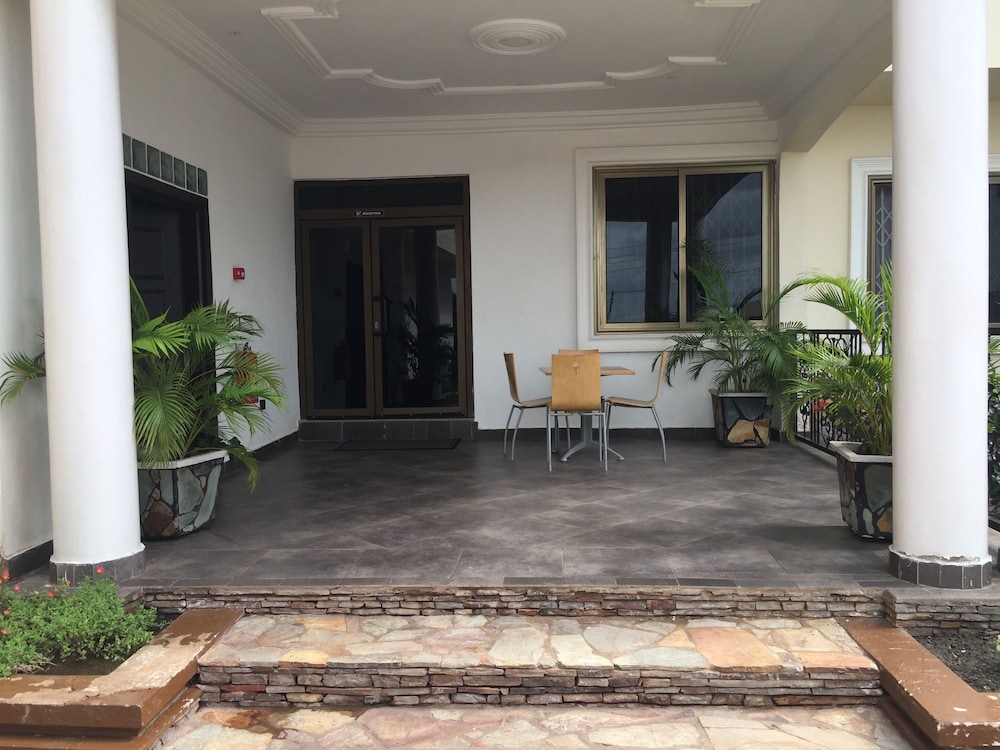 eden vale hotel and executive training cen
