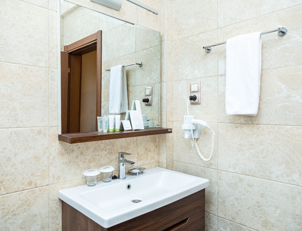 ah hotel and conference