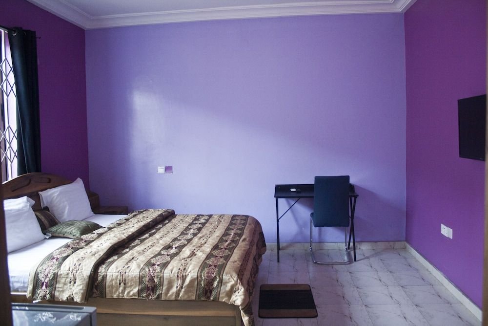 Peemarys Hotel,Adenta>>Accra,3 star