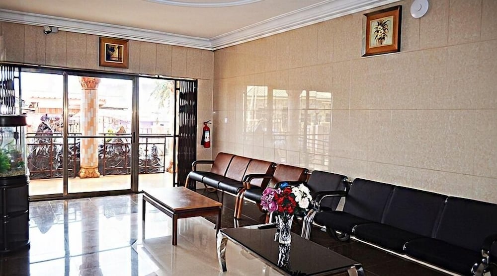 precious guest lodge