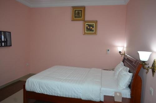 precious guest lodge