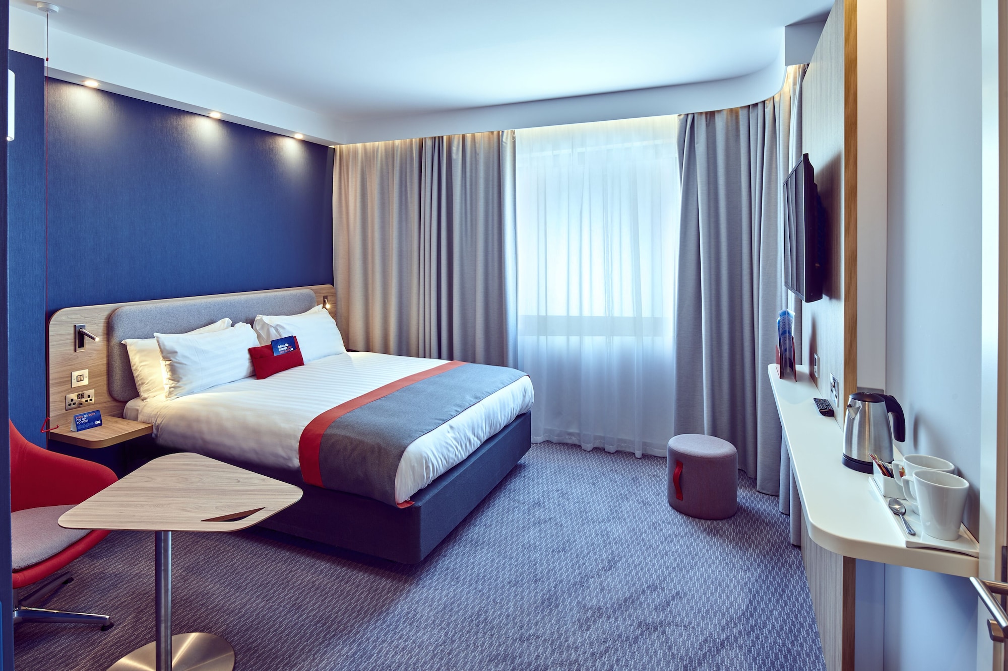 holiday inn express gibraltar by ihg