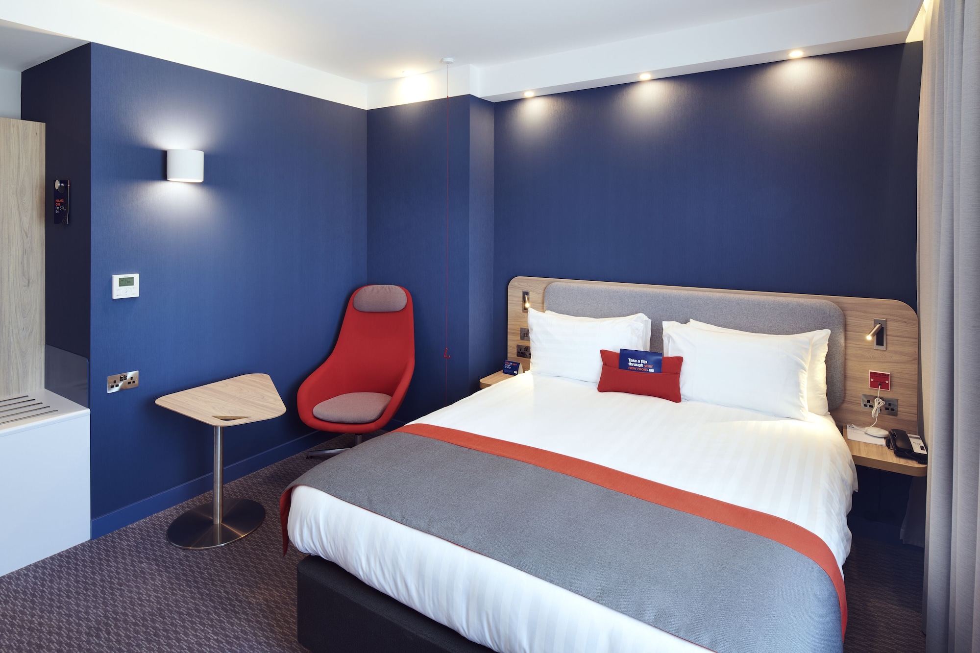 holiday inn express gibraltar by ihg