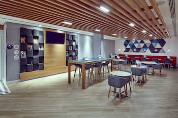 holiday inn express gibraltar by ihg
