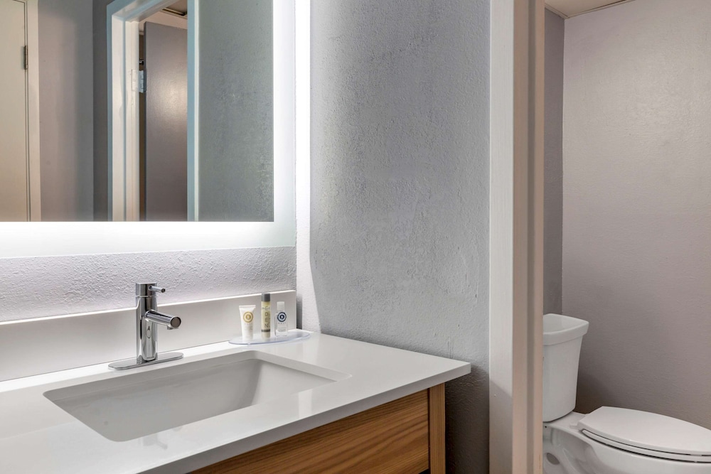 comfort inn hyannis cape cod